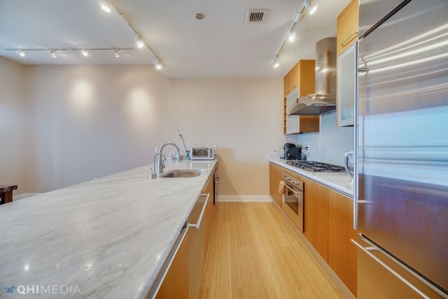340 E RANDOLPH Street 4804, Chicago, IL 60601