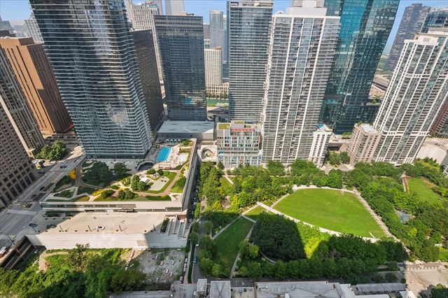 340 E RANDOLPH Street 4804, Chicago, IL 60601