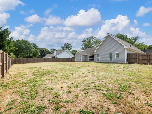 438 Lakewood Drive SW, Social Circle, GA 30025