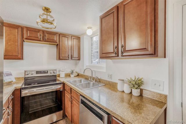 2190 S Holly Street 112, Denver, CO 80222