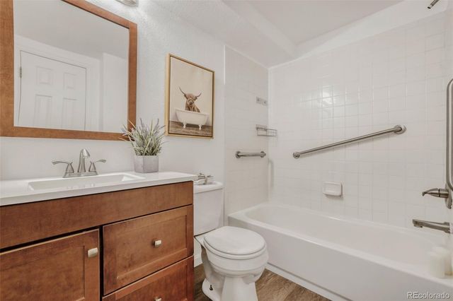 2190 S Holly Street 112, Denver, CO 80222