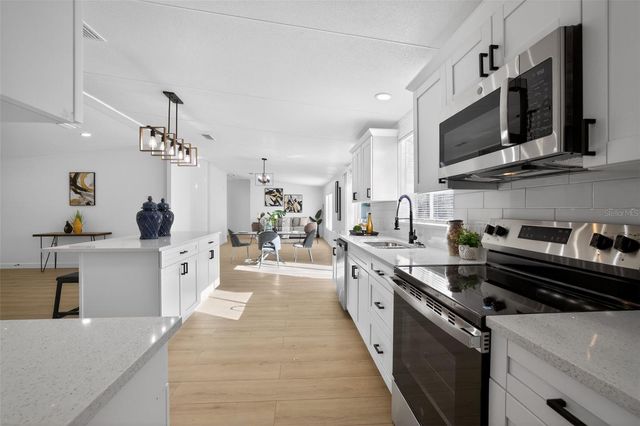 5136 ROCK DOVE LOOP, Lakeland, FL 33810