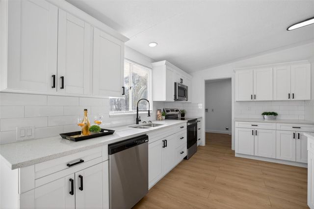 5136 ROCK DOVE LOOP, Lakeland, FL 33810