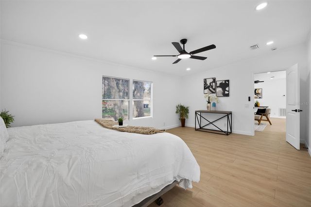 5136 ROCK DOVE LOOP, Lakeland, FL 33810