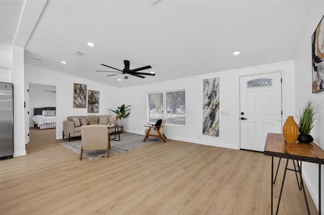 5136 ROCK DOVE LOOP, Lakeland, FL 33810