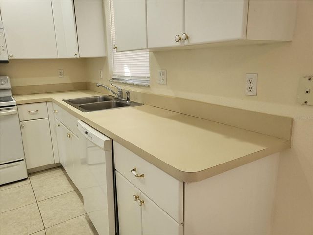 1531 LANSDALE AVENUE, North Port, FL 34286