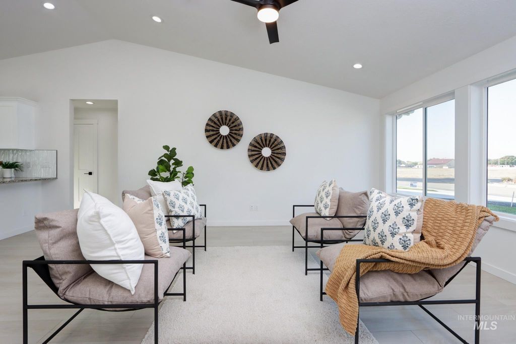 958 Sierra St, Vale, OR 97918 photo 8