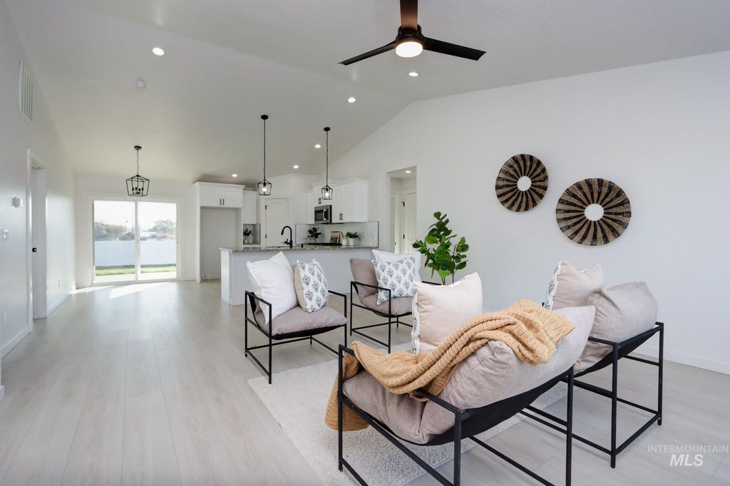 958 Sierra St, Vale, OR 97918 photo 9