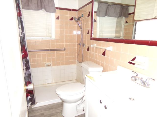 2407 Volga Avenue, Dallas, TX 75216