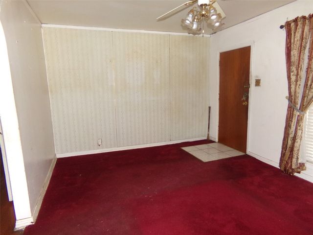 2407 Volga Avenue, Dallas, TX 75216
