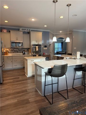 7706 Mary Page Ln, Chesterfield, VA 23237