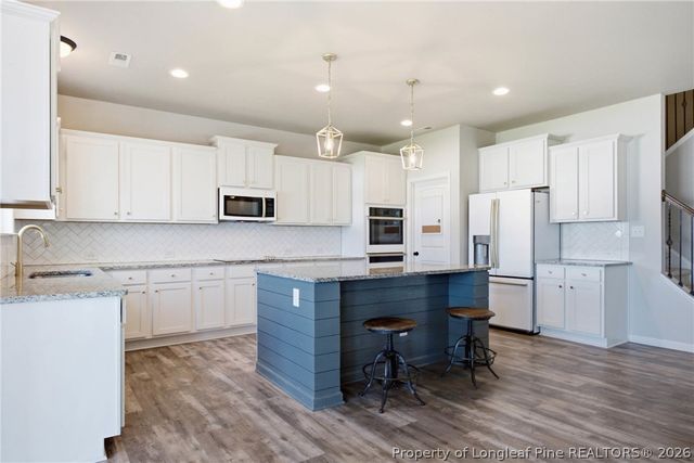 6129 Shannon Woods Way, Hope Mills, NC 28348