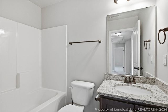 6129 Shannon Woods Way, Hope Mills, NC 28348