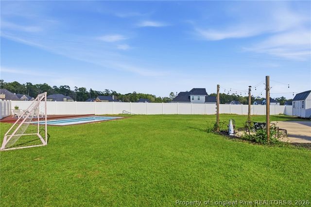 6129 Shannon Woods Way, Hope Mills, NC 28348