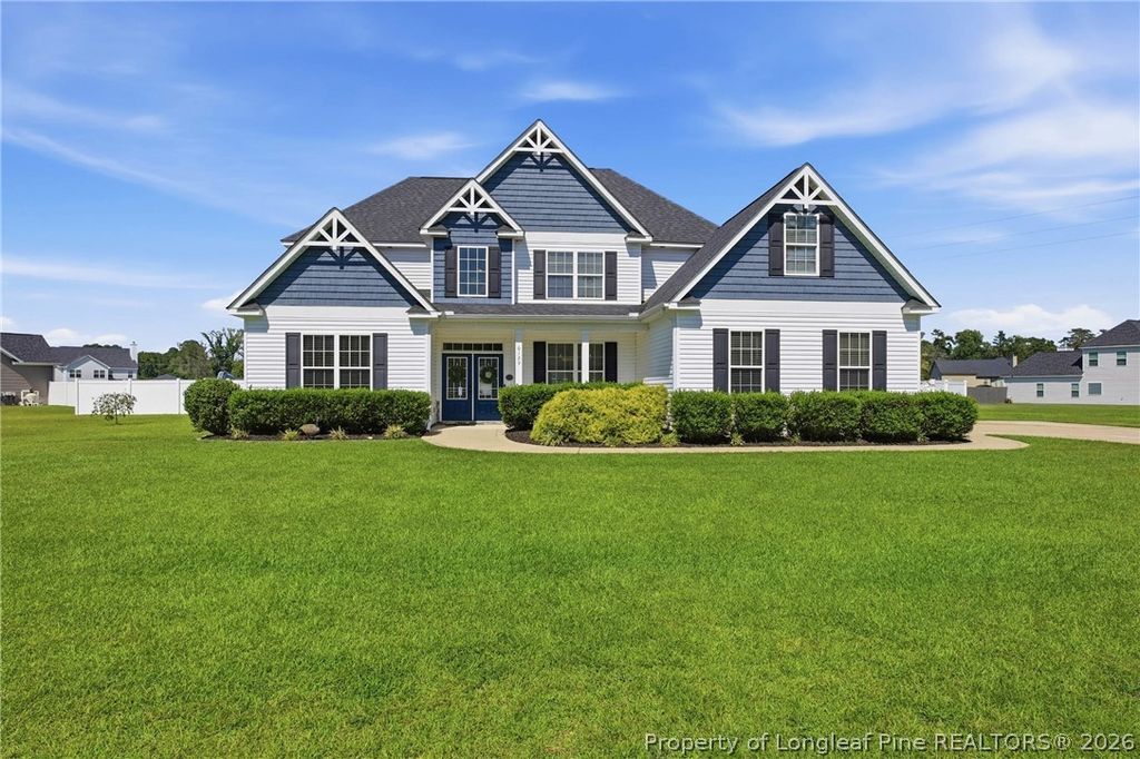 6129 Shannon Woods Way, Hope Mills, NC 28348 — exterior
