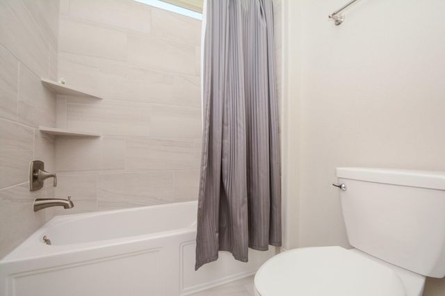 19903 Oakland Knoll Circle, Richmond, TX 77407