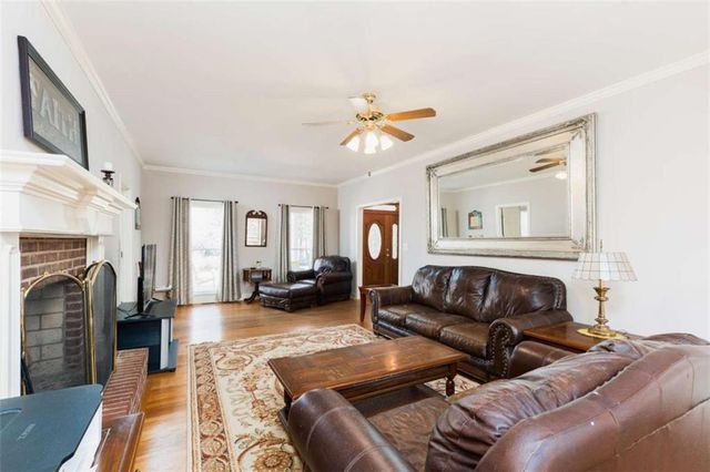 701 Tatum Road, Talking Rock, GA 30175