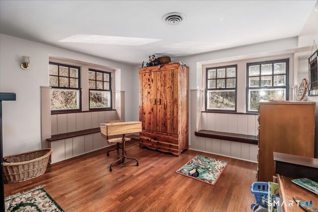 363 State Route 37, New Fairfield, CT 06812