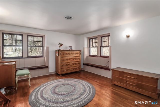 363 State Route 37, New Fairfield, CT 06812