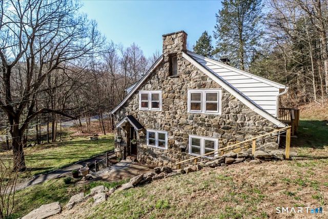 363 State Route 37, New Fairfield, CT 06812