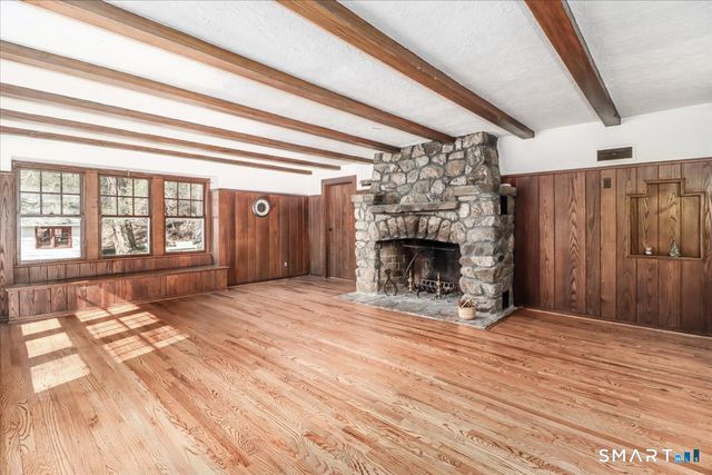 363 State Route 37, New Fairfield, CT 06812