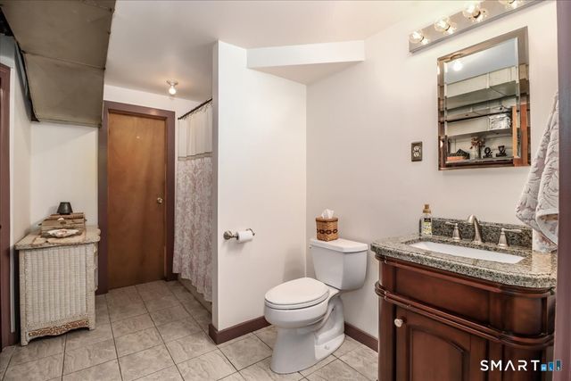 363 State Route 37, New Fairfield, CT 06812