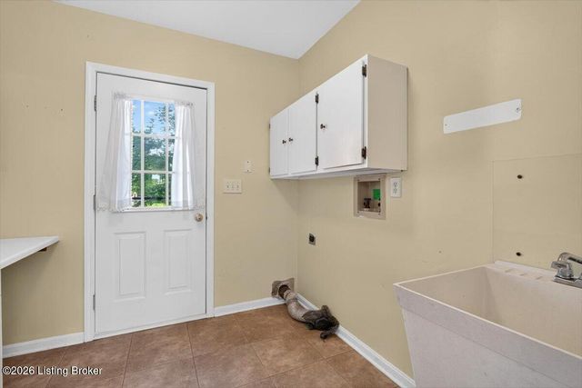 4416 Abbott Grove Dr, Crestwood, KY 40014