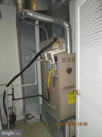 5002 BALTIMORE DR, Marlton, NJ 08053