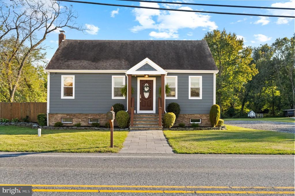 1077 ALMOND RD, PITTSGROVE, NJ 08318 — exterior