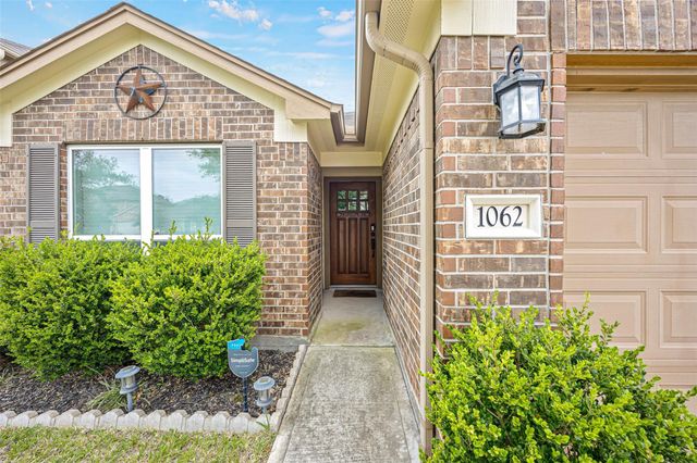 1062 Carolina Wren Circle, Houston, TX 77073