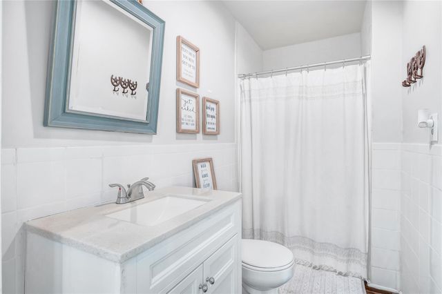 868 Lisa Mae Road, Bellville, TX 77418