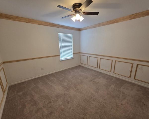 305 Lippizan Drive, Alvin, TX 77511