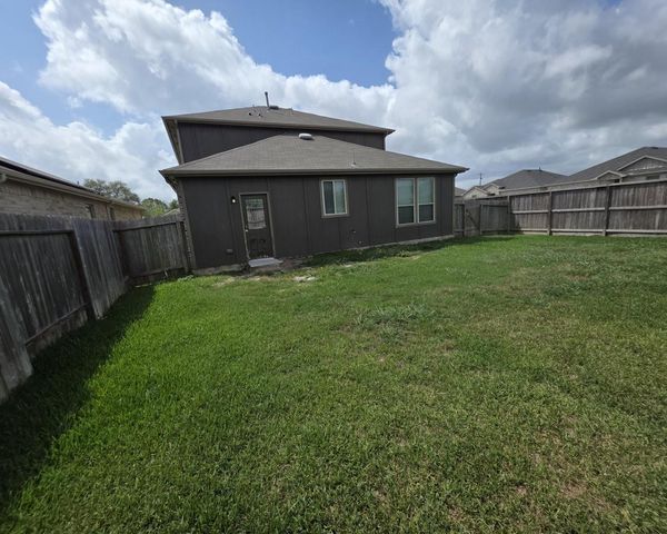 305 Lippizan Drive, Alvin, TX 77511
