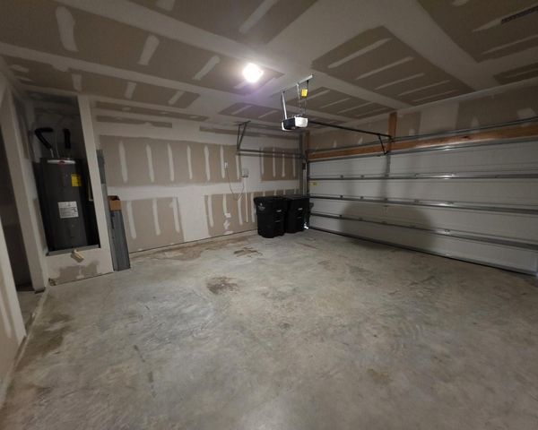 305 Lippizan Drive, Alvin, TX 77511