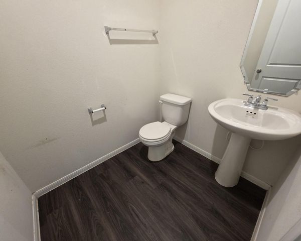 305 Lippizan Drive, Alvin, TX 77511