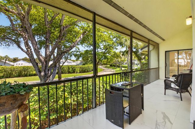 6760 Willow Wood Drive 1204, Boca Raton, FL 33434