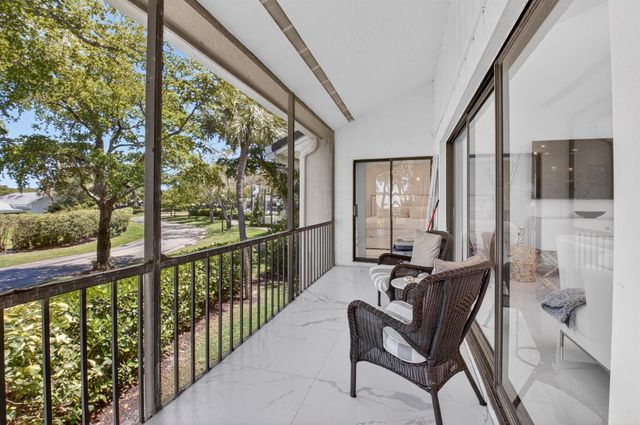 6760 Willow Wood Drive 1204, Boca Raton, FL 33434
