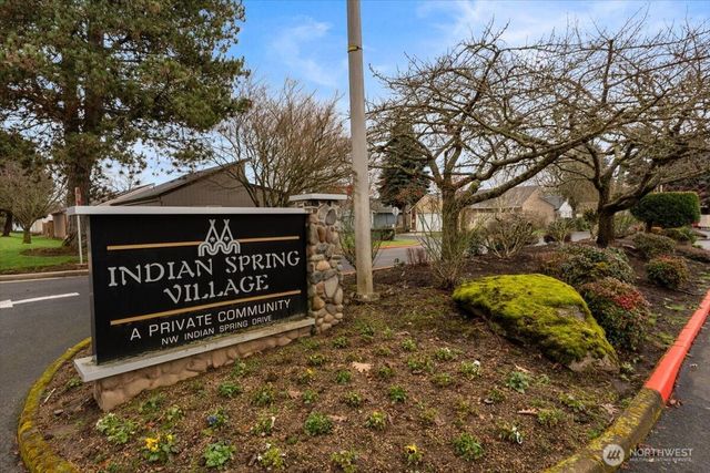 13414 NW Indian Springs Dr, Vancouver, WA 98685