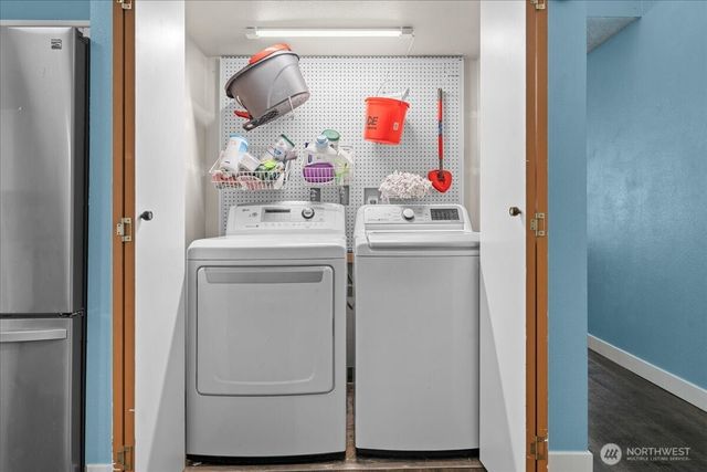 13414 NW Indian Springs Dr, Vancouver, WA 98685