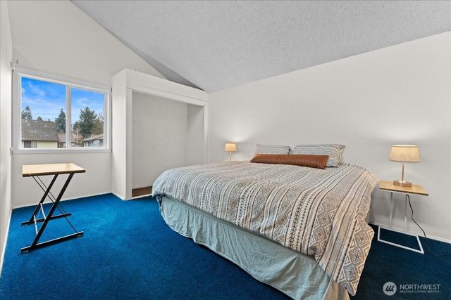 13414 NW Indian Springs Dr, Vancouver, WA 98685