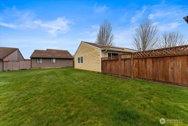 13414 NW Indian Springs Dr, Vancouver, WA 98685