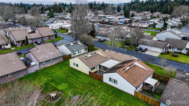 13414 NW Indian Springs Dr, Vancouver, WA 98685
