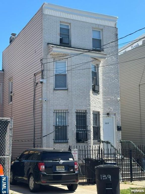 127 Verona Avenue, Newark, NJ 07104