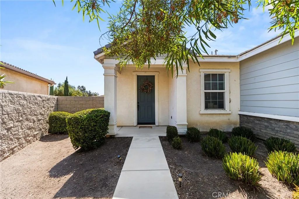 31986 Eaton Lane, Menifee, CA 92584