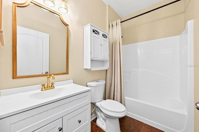 233 W FIESTA KEY LOOP, Deland, FL 32720