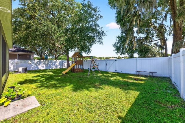 233 W FIESTA KEY LOOP, Deland, FL 32720