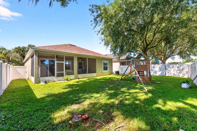 233 W FIESTA KEY LOOP, Deland, FL 32720