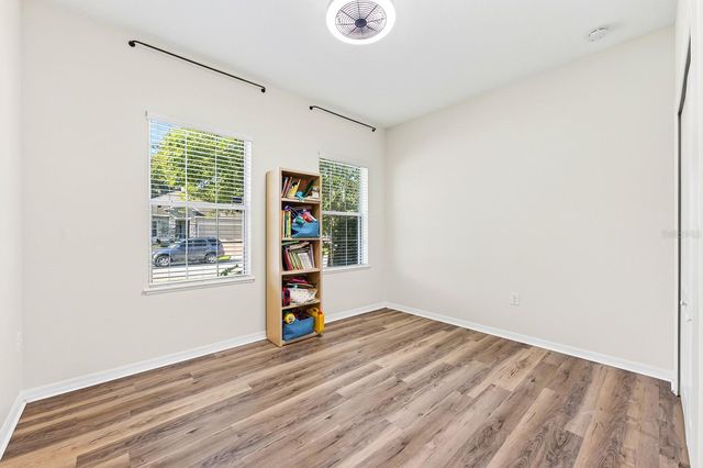 233 W FIESTA KEY LOOP, Deland, FL 32720