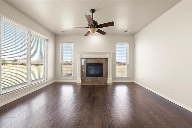 12012 Wickford Place, Yukon, OK 73099