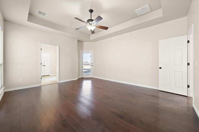 12012 Wickford Place, Yukon, OK 73099